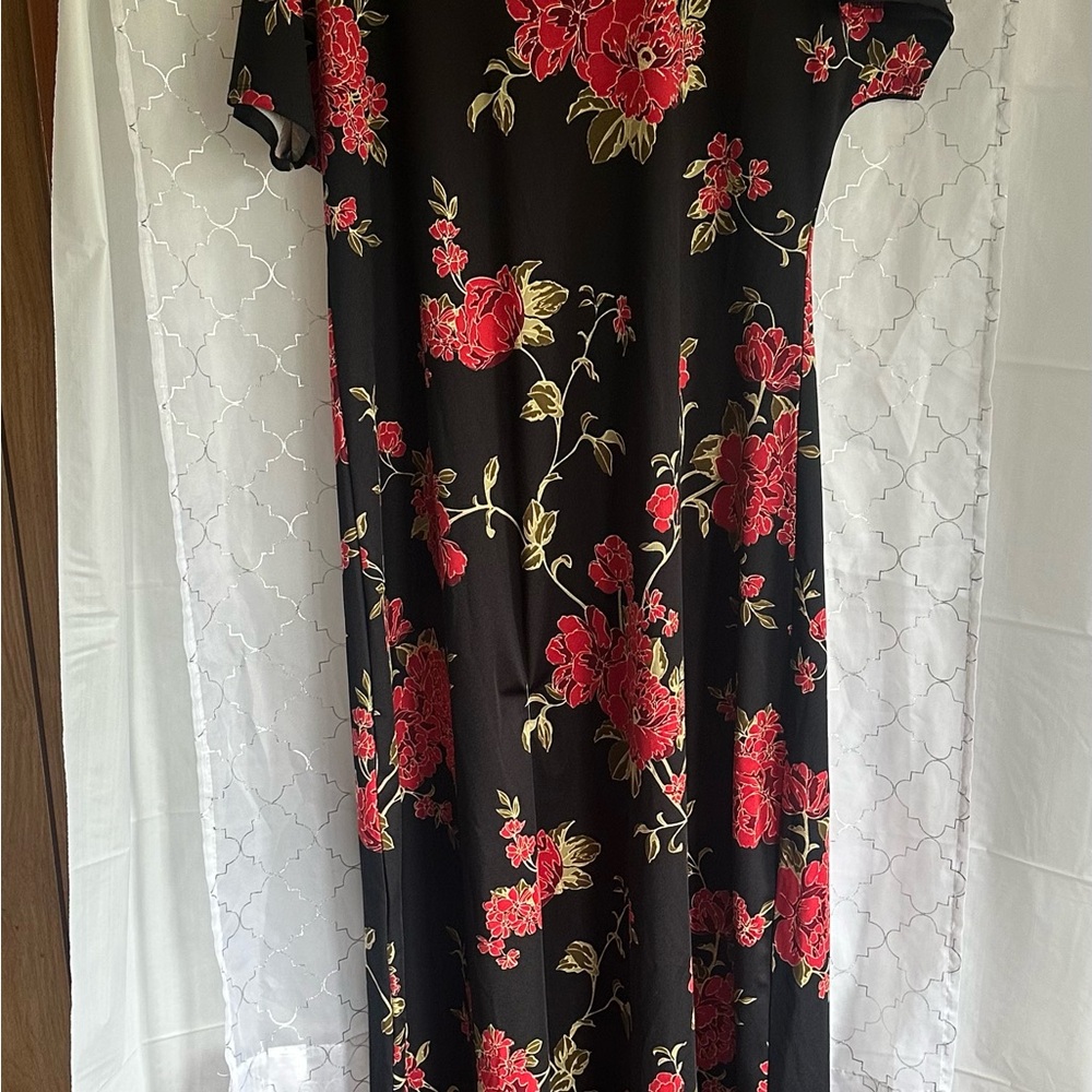 LuLaRoe Floral Black and Red Women's Dress.